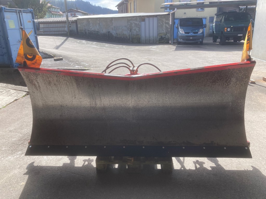 a6476abb-c62e-4d2e-bc55-1169ac2df007-dok zaugg rot 1.png