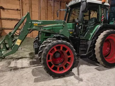 Fendt 412 Farmer mit Frontlader und Doppelrad