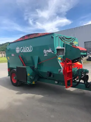 Gilioli Futtermischwagen