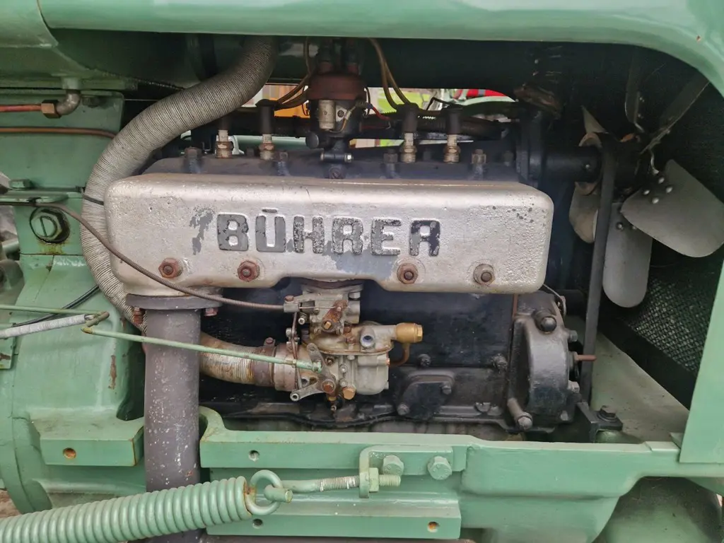 187a116e-703e-49a1-8a73-44acf1fc429d-buhrer-bf4-oldtimer (3).jpg