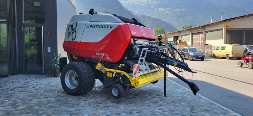 961c946f-08ba-417c-95af-6513b5f741c1-Pöttinger Impress 2.jpg