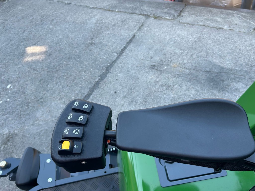 0c5aa165-0b47-44b2-a8c9-bed0be11c128-WhatsApp Image 2025-05-01 at 11.png