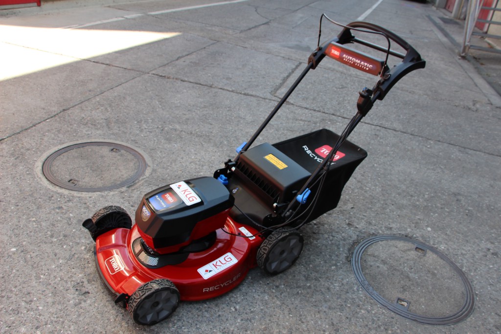 aaf20d28-5ab6-49c2-9d95-ea050fa6414b-4026191 Akkumäher 21864.png