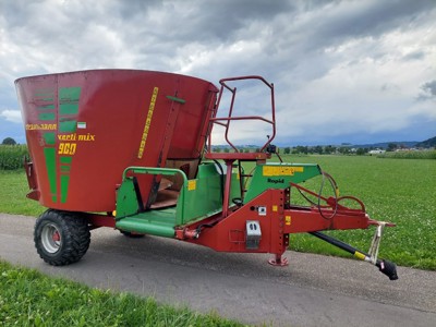 Futtermischwagen Strautmann