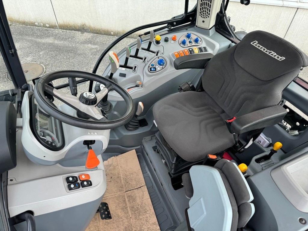 e26593eb-a496-4cfd-83a1-8bc4851af91f-Photo 12.11.25 10 03 27.jpg