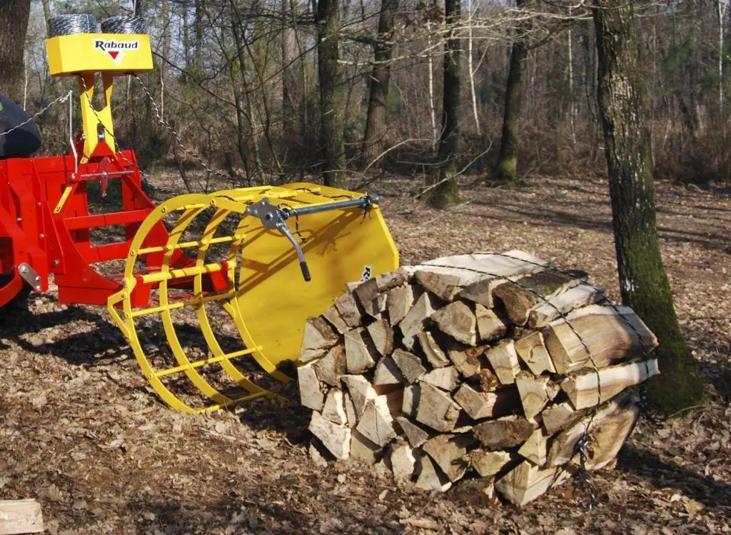 06c144af-8318-4d95-987f-2d24dd4efcee-bennage-bois-buche-fagot.jpg