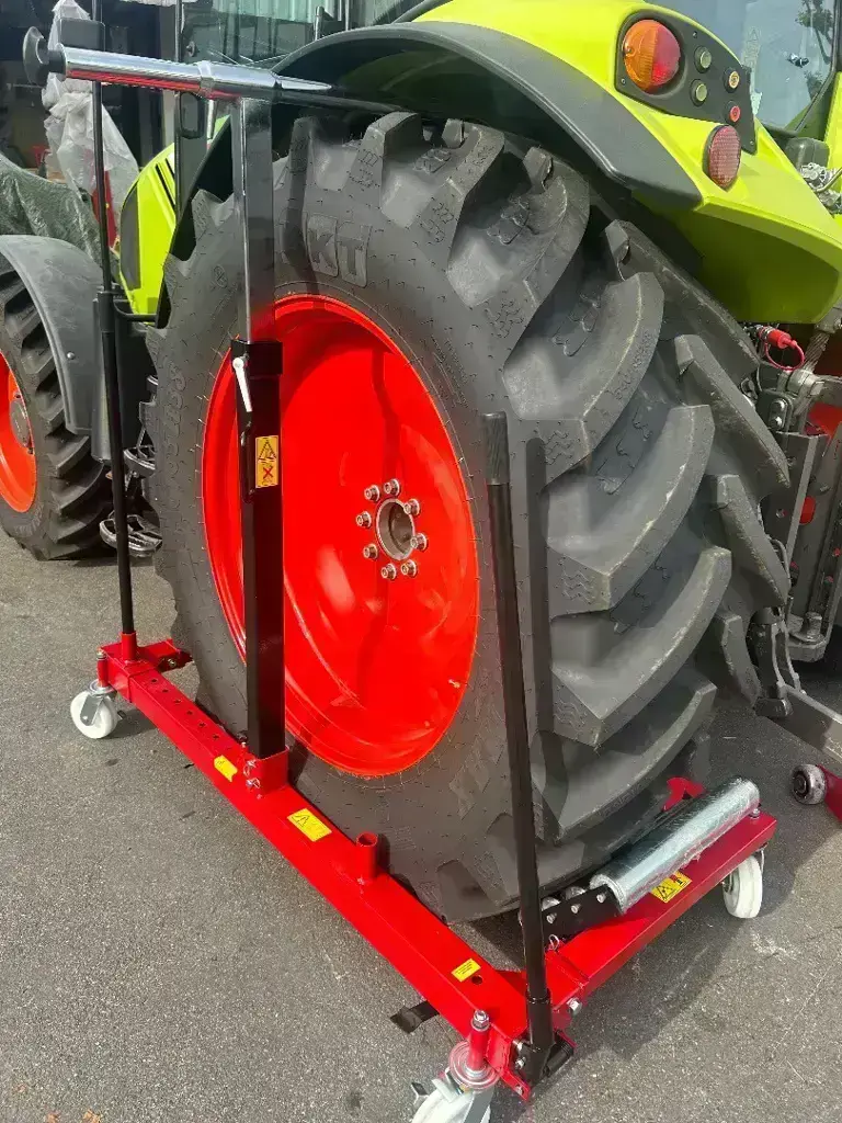 Radwechselwagen - die grosse Hilfe beim Radwechsel/Chariot change roues