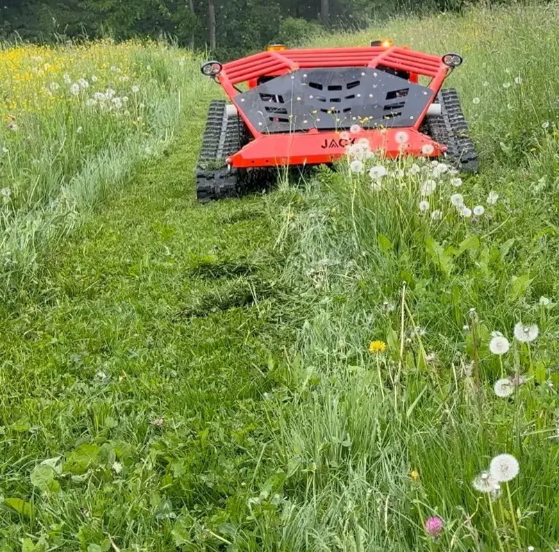 Jack Mulcher Roboter-Hangmäher mit Raupe