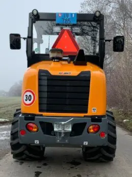 a659edb0-da95-4c30-8df3-eb9d61799475-Leiserag-Giant-G3500 Tele 4.jpg