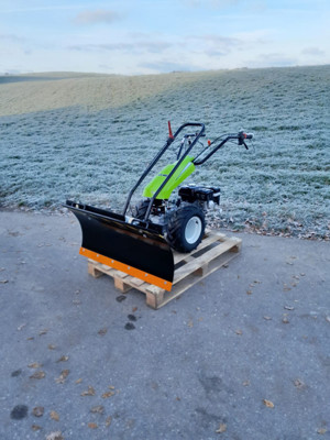 Grillo mit Honda Benzinmotor und Schneefplug