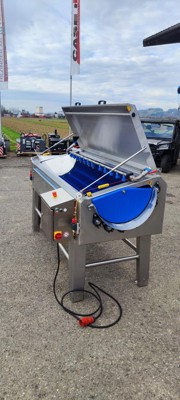 Wasch- und Poliermaschine für Gemüse / Machine à laver et polir les tubercules - Miller (159)