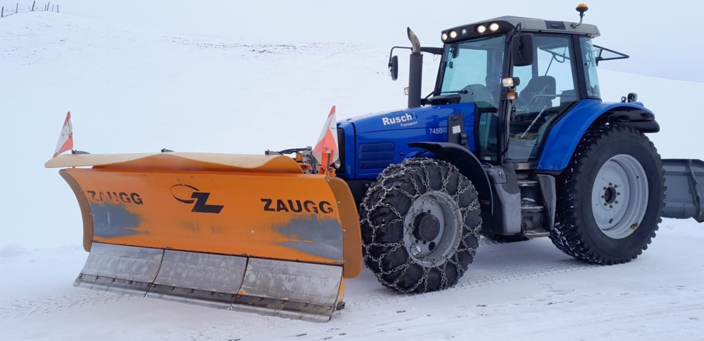 Traktor MF 7480 Stufenlos