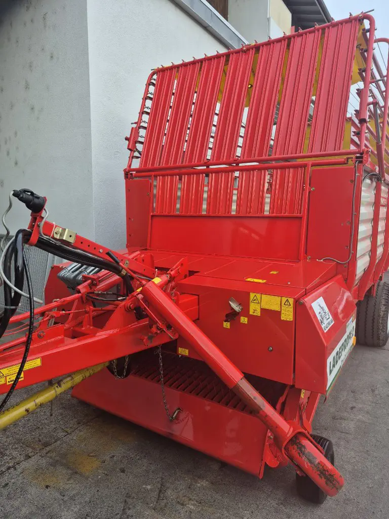 d4768c23-4a4b-4410-962d-a39bad9a7fdd-Ladewagen Pöttinger Ladeprofi 2 LMB maschinen GmbH 6.jpg