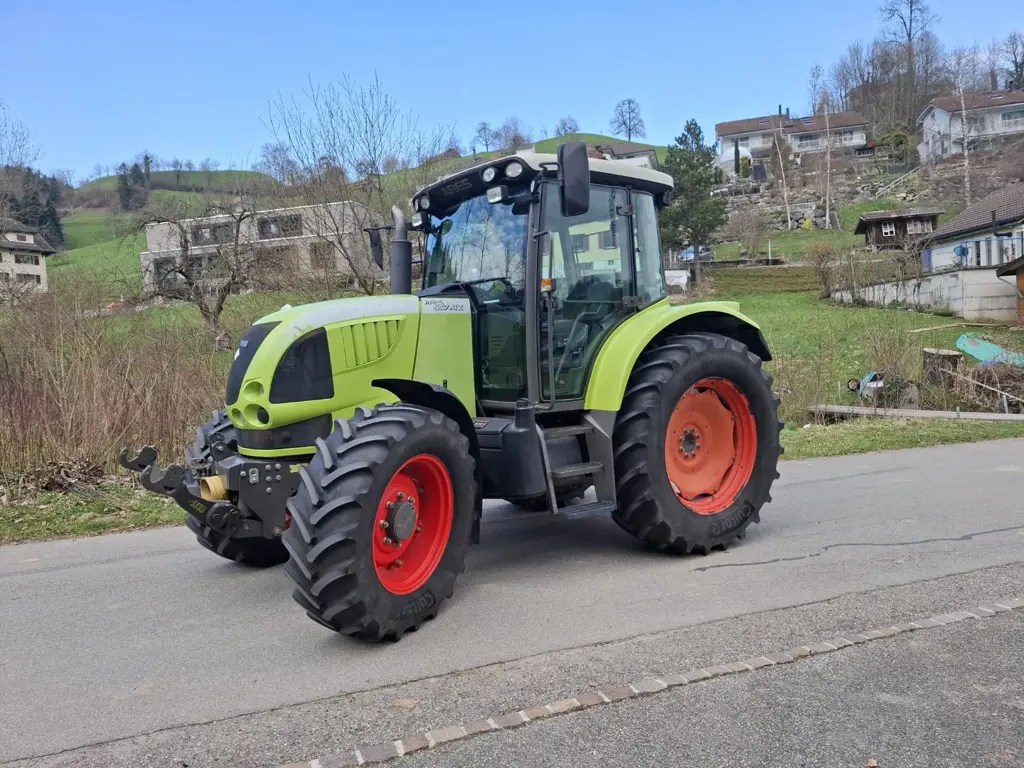 Claas Ares 557