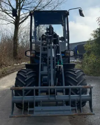 468d1ef6-19ec-4c73-bad1-8c9655e0be12-Leiserag-Giant-G2700E 5.jpg