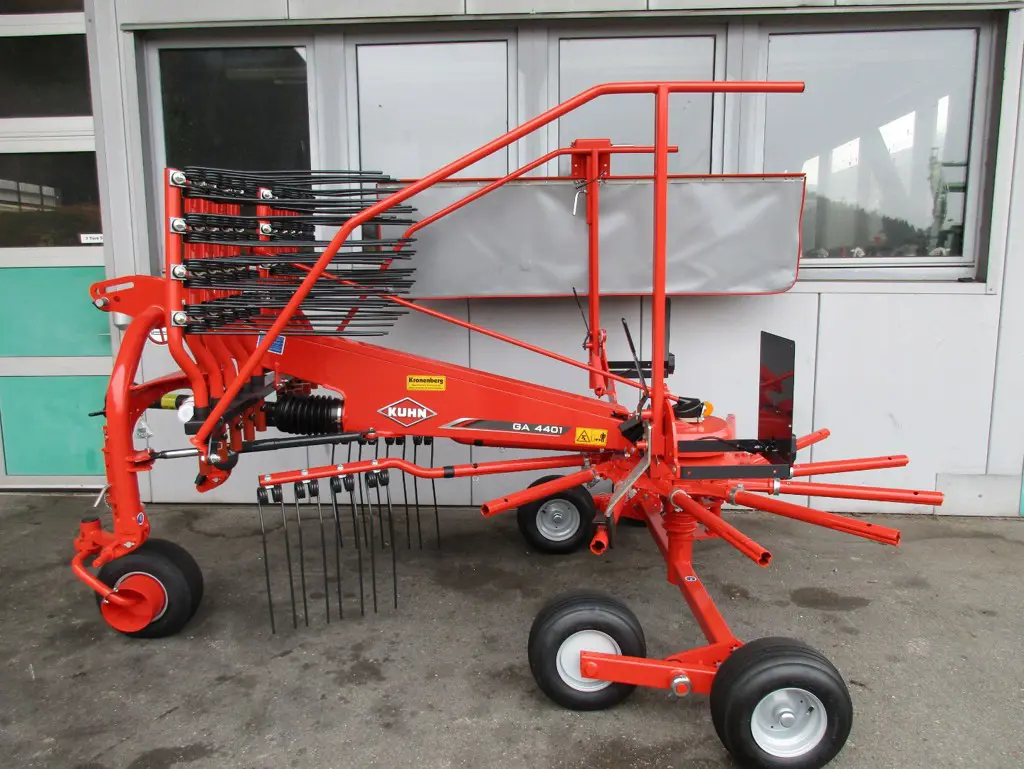 Kreiselschwader Kuhn GA 4401