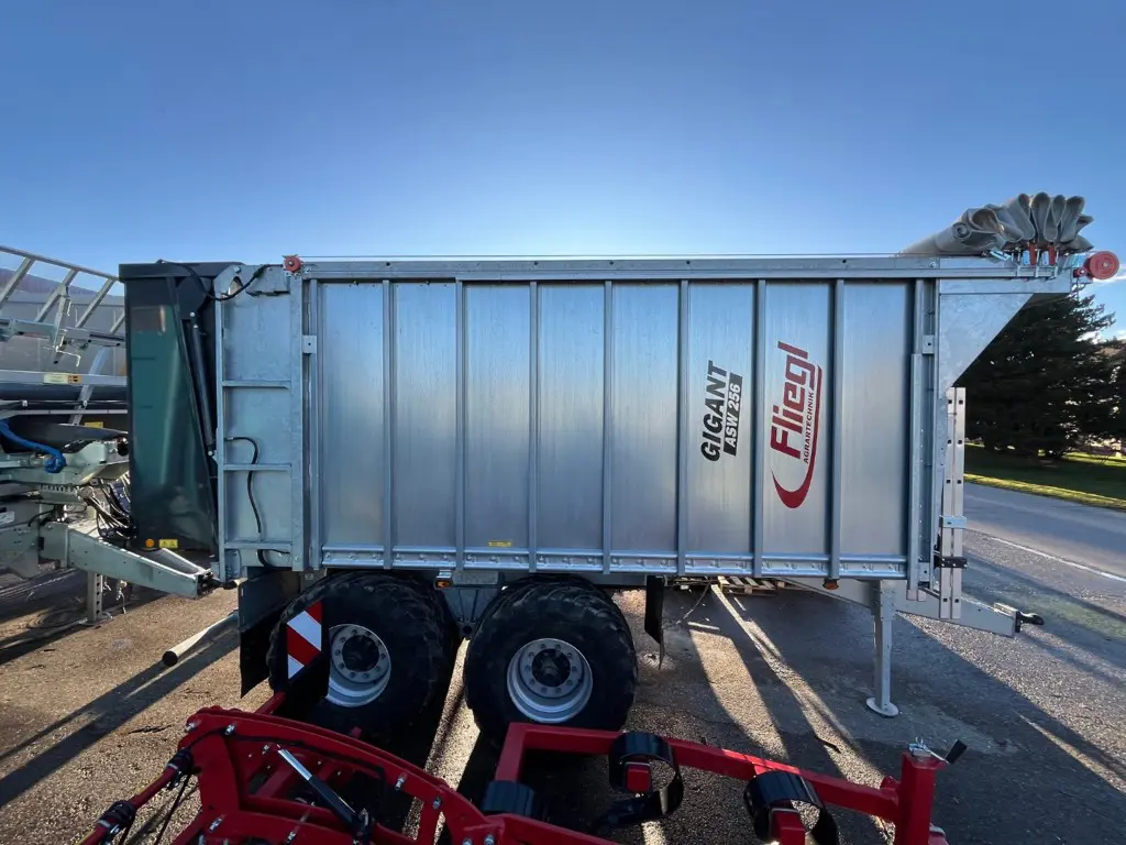 6802da57-b0ec-4df5-940e-18758b693d62-Fliegl ASW 256 7.jpg