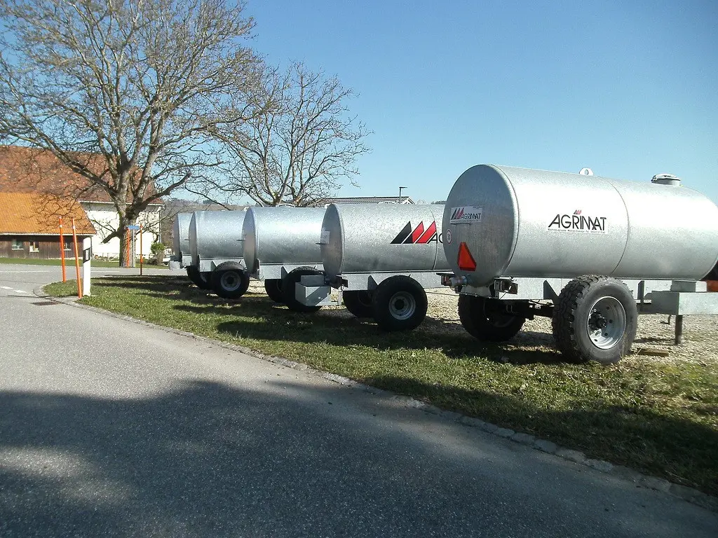 c463bc0e-e6d5-4f74-b319-bf94f30a9d55-Agrimat tonneau à eau plusieurs6x (27).jpg