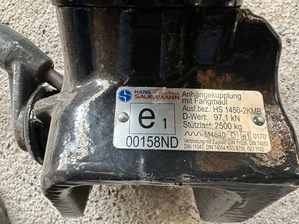 e2b7c87d-14f4-4507-9448-5403b1f7582a-