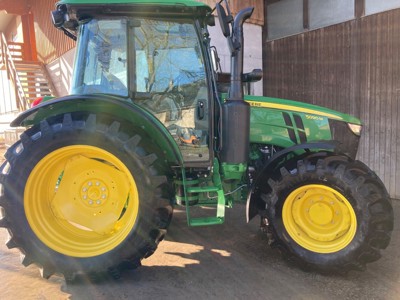 John Deere 5090 M