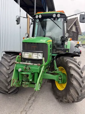 John Deere 6430