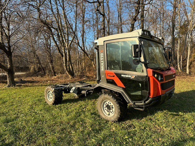 e00db58e-8be4-4b84-8ce5-8b3107d68548-Hefti 3.jpg