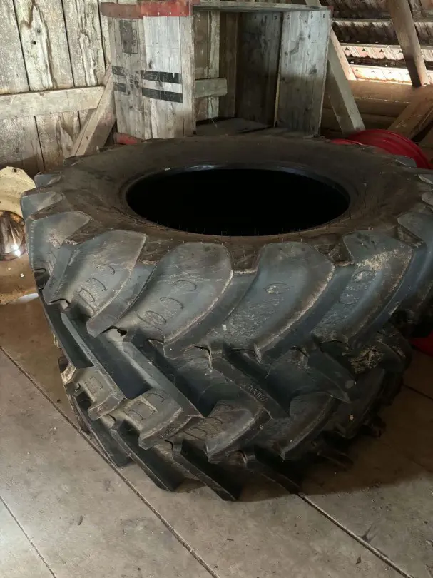 Pneu BKT 520/70R31
