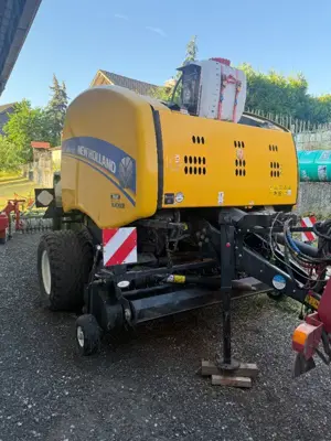New Holland Roll-Belt 150 Cutter