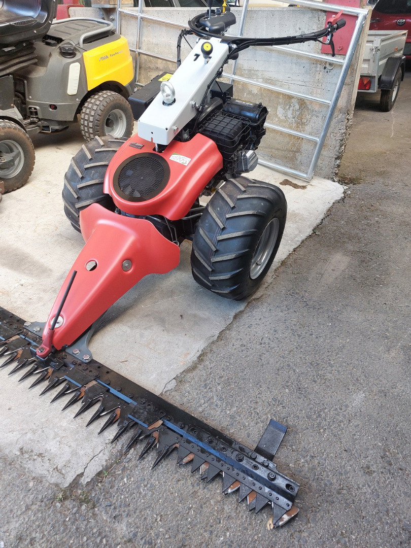 e4632bcc-2482-4b5d-8402-241c10ec24a4-Aebi CC 36 (5).jpg