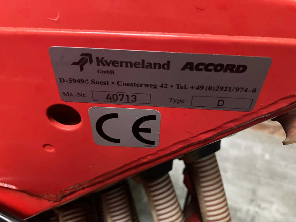 84c20fa2-035a-42d9-a622-3d31701074a4-Häusler Sämaschine 10.jpg