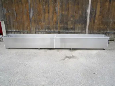 Brunnentrog 4 Meter für ca. 750 Liter