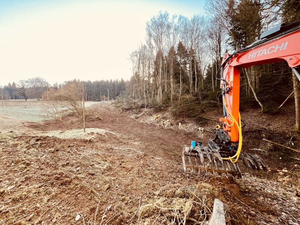 b1cb7431-bb07-4282-ad09-17143e7ee417-WhatsApp Image 2025-05-02 at 06.png