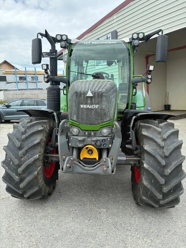 739b8073-917a-41d4-b51c-69c6bdab5c1d-Fendt 313 Vario S4 1.jpg
