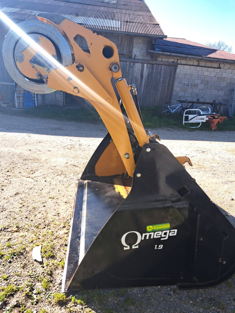 1c26a957-fbc6-4fa9-adb6-d6ad86c17fcb-Emily Blaser (2).jpg