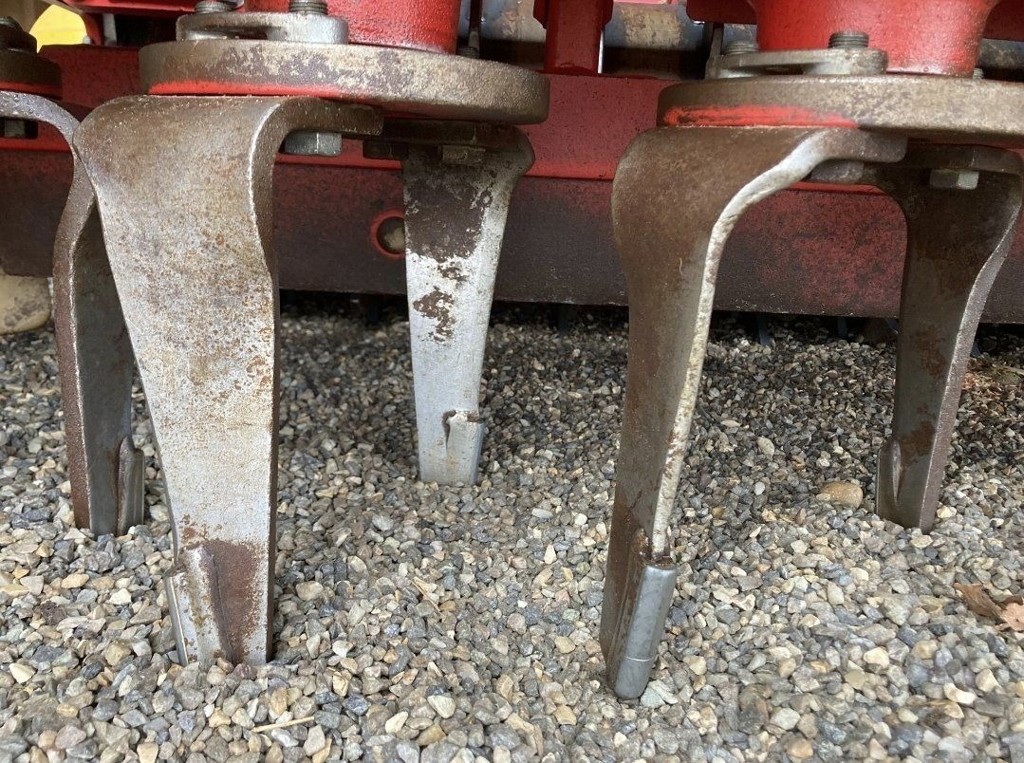 82c2690c-87f1-4da0-9bbe-e3ed876ae67d-kreiselegge-kverneland (2).jpg