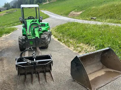 Chargeur agricole AVANT 630