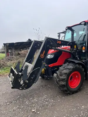 Frontlader Hauer XB70 Bionic