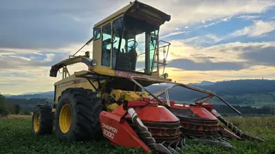 Ensileuse New Holland 2405