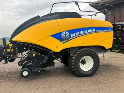 New Holland Quaderballenpresse