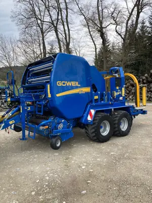 Rundballenpresse Göweil G1F125 mit Triebachse