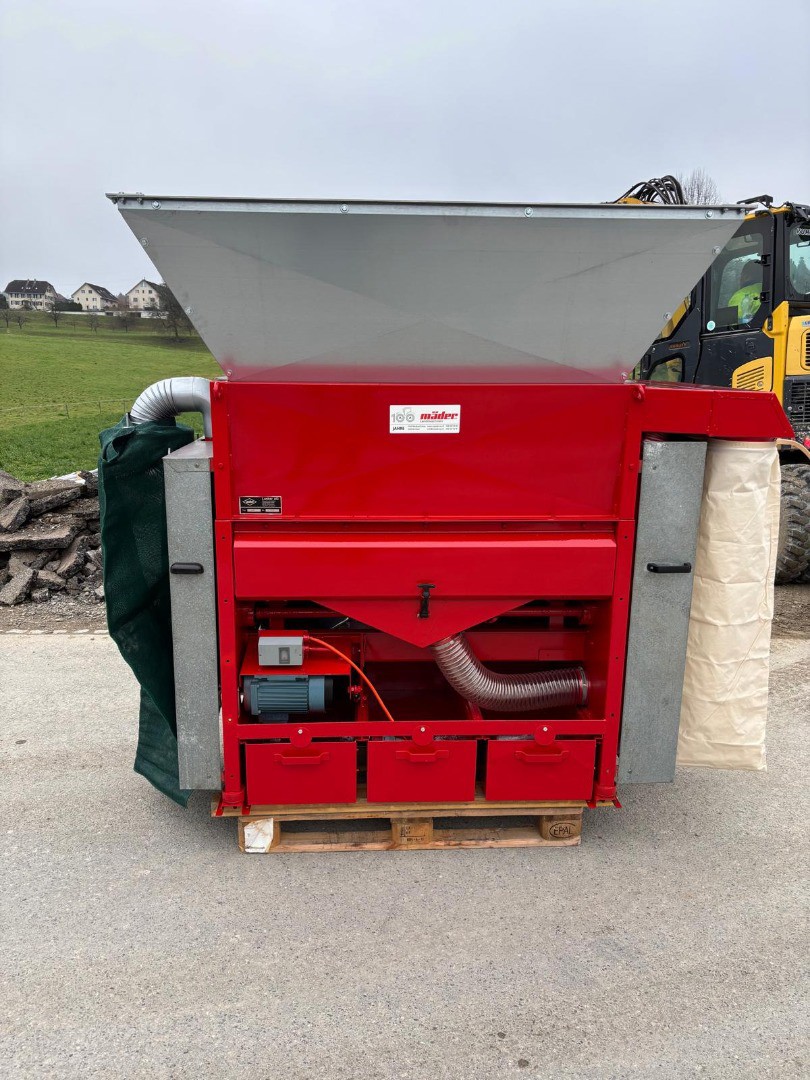 6bafabce-38b0-42eb-8ac6-72f4dad4ea54-36119 Lanker Heurüstmaschine Kranmodell (2).jpg