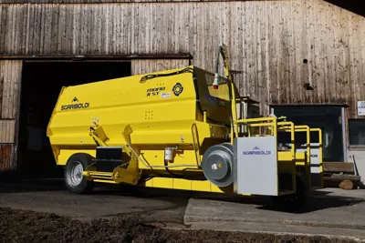 Selbstfahrender Elektro Futtermischwagen Frühbezug