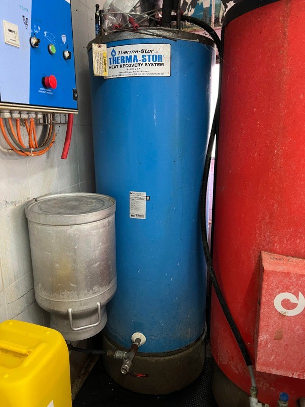 474e8f57-51b6-418a-bb24-3f384fdd09b6-tank 3.jpg