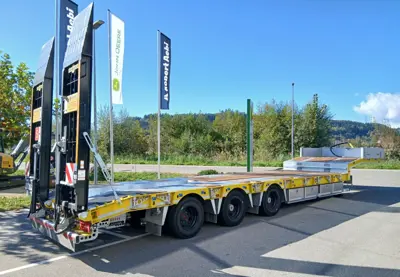 Humbaur Sattel-Tieflader HTS 30