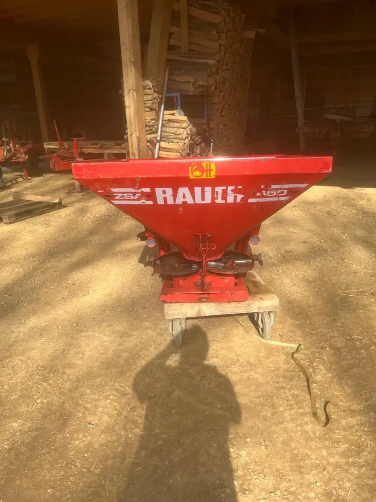 eb7b497b-cb54-4ba4-bce1-dd14cf1e0846-Rauch_3.jpg