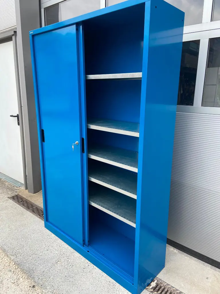 9624c5d6-5c63-4340-a19b-9fea6505f5f6-16_Lista_Metallschrank_06.jpg