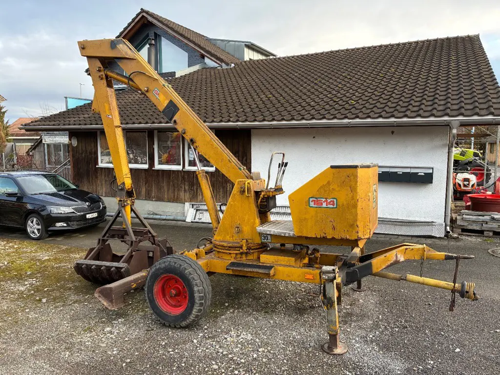 Mistkran Griesser 1614 mit hydraulischerAbstützung