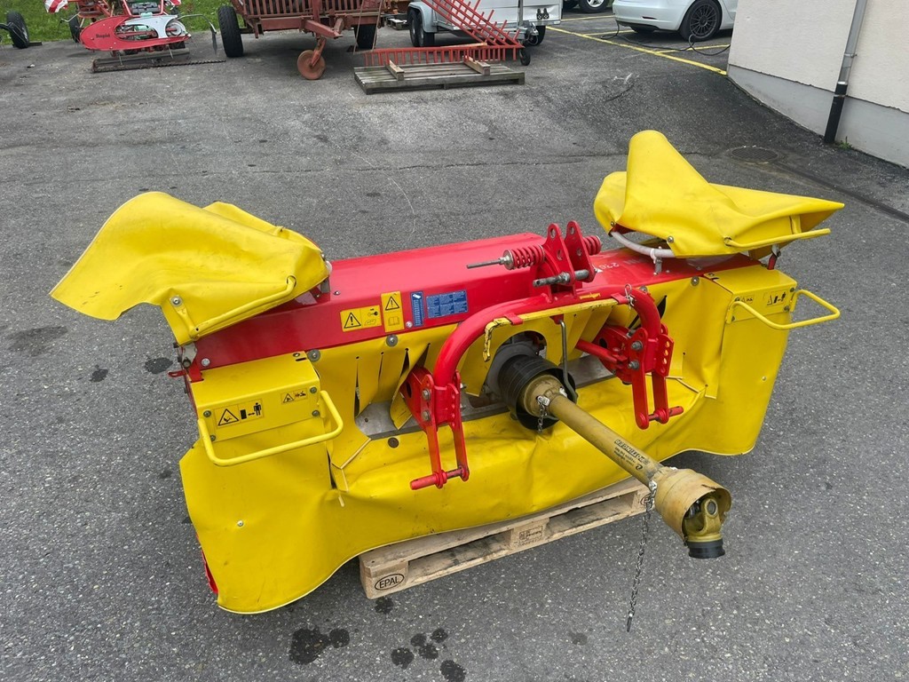 253b8900-e00a-4c72-9c99-4dc2b62cca93-Pöttinger Novaalpin 226B ex Züger Armin 4.jpg