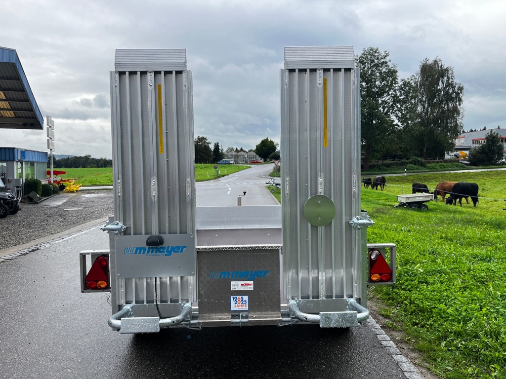 7aac5cba-62ff-4f58-aaed-90416f2c288c-35537 WM Meyer AG Anhänger Auto MB 3535-151 Alu (3).jpg