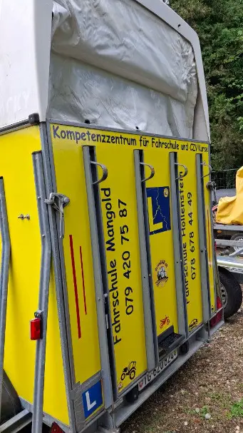 Pferdetransportanhänger